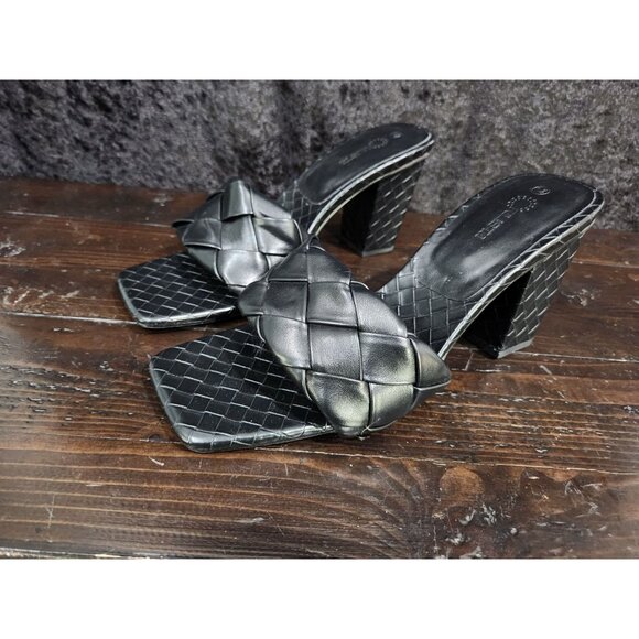 Rilista Black Woven Open-Toe Block Heel Sandals/Size 9.5 - Picture 1 of 8